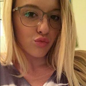 Meet your Posher, Bailey